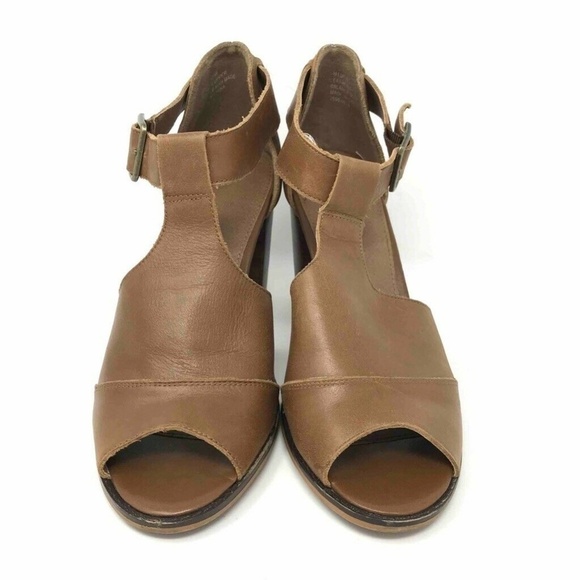 Nine West Lucasir Sandals Brown Ankle Strap 9 - Picture 2 of 8